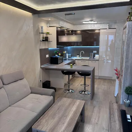 Cozy By The Sea דירה