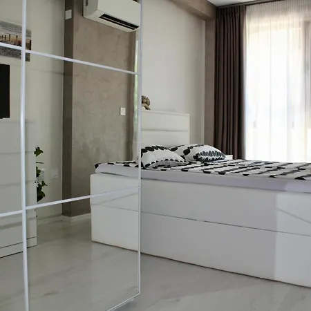 Cozy By The Sea Appartement Burgas Stad