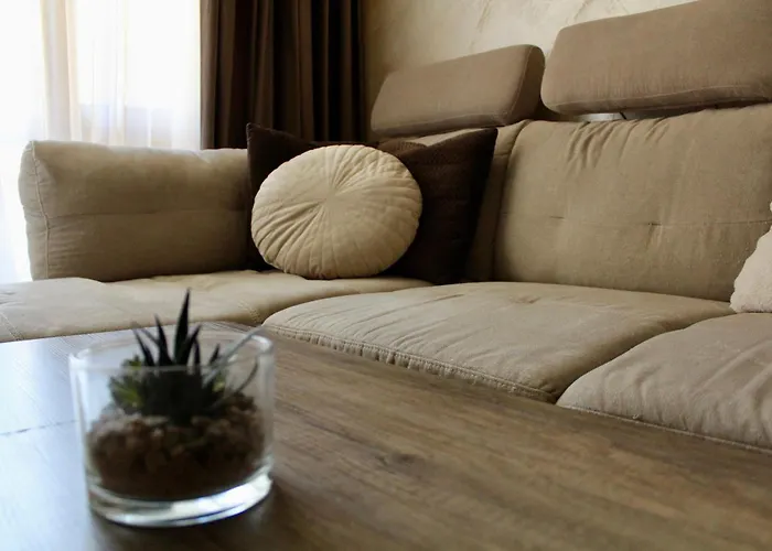 Апартамент Cozy By The Sea