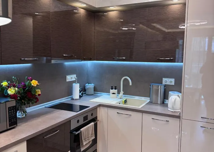 Апартамент Cozy By The Sea