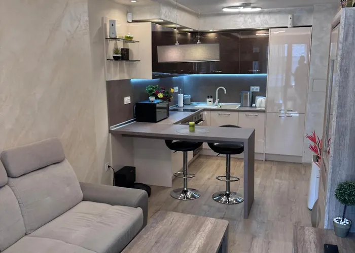 Cozy By The Sea Апартамент