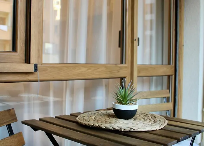 Апартамент Cozy By The Sea